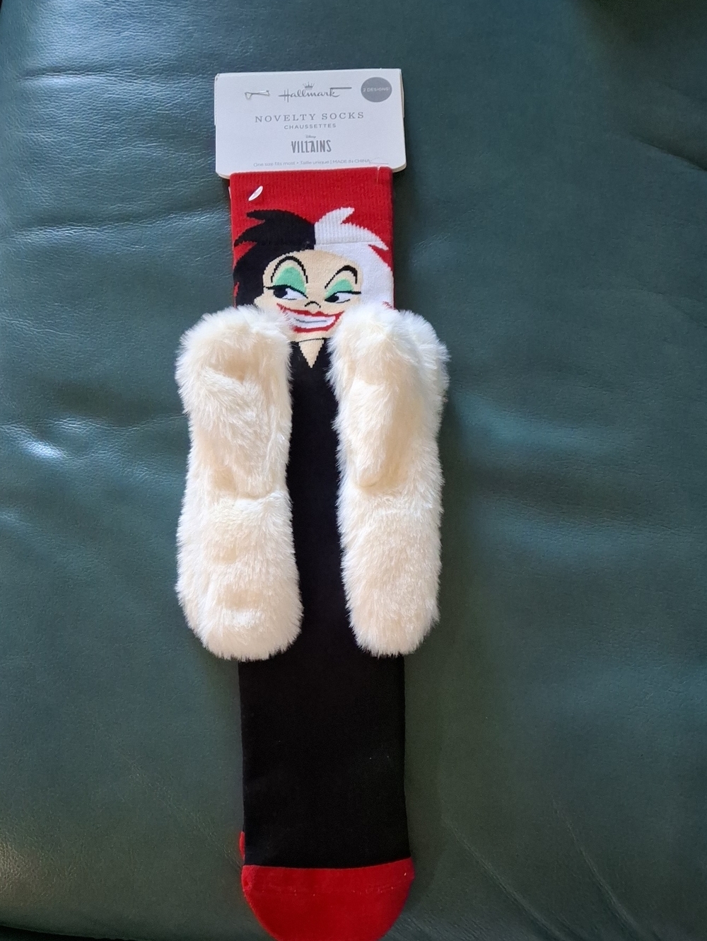Disney Villains  Cruella De Vil Novelty Socks